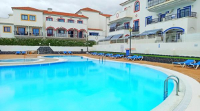 Lava Apartment.Terrace and swimmingpool